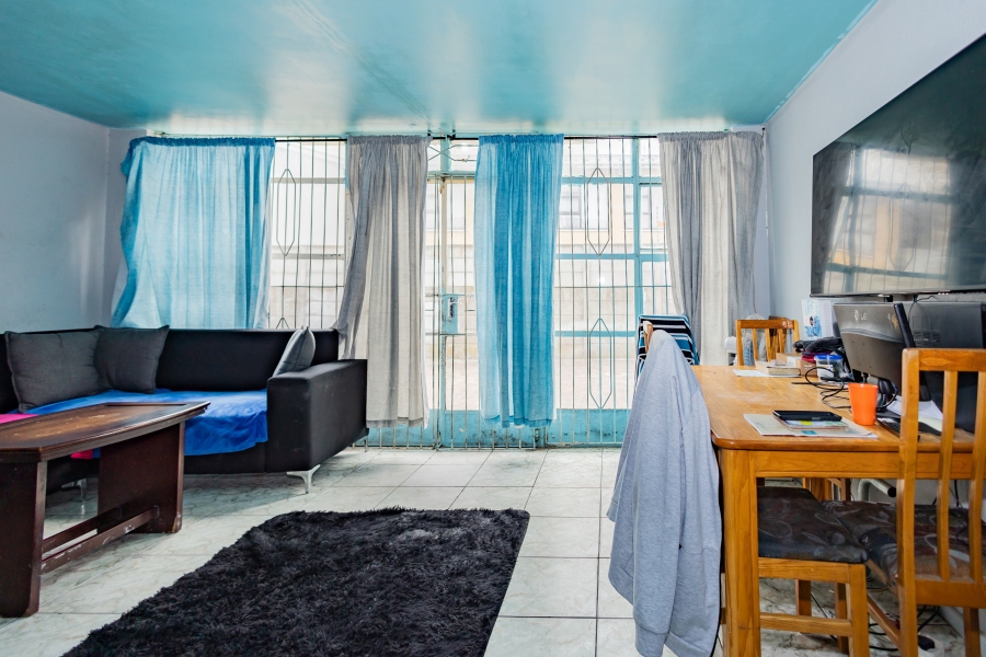 2 Bedroom Property for Sale in Oakdene Western Cape